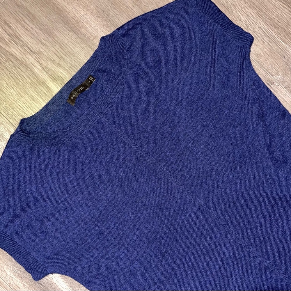 The Limited Navy Short Sleeve Sweater Shirt Size M